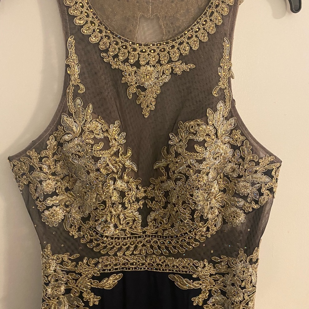 Prom Dress!! - Picture 2 of 8